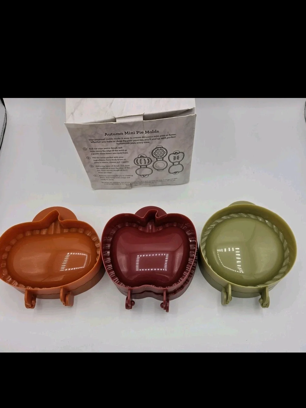Williams Sonoma Autumn Mini Pie Molds Set Apple Pumpkin Lattice Fall Desserts